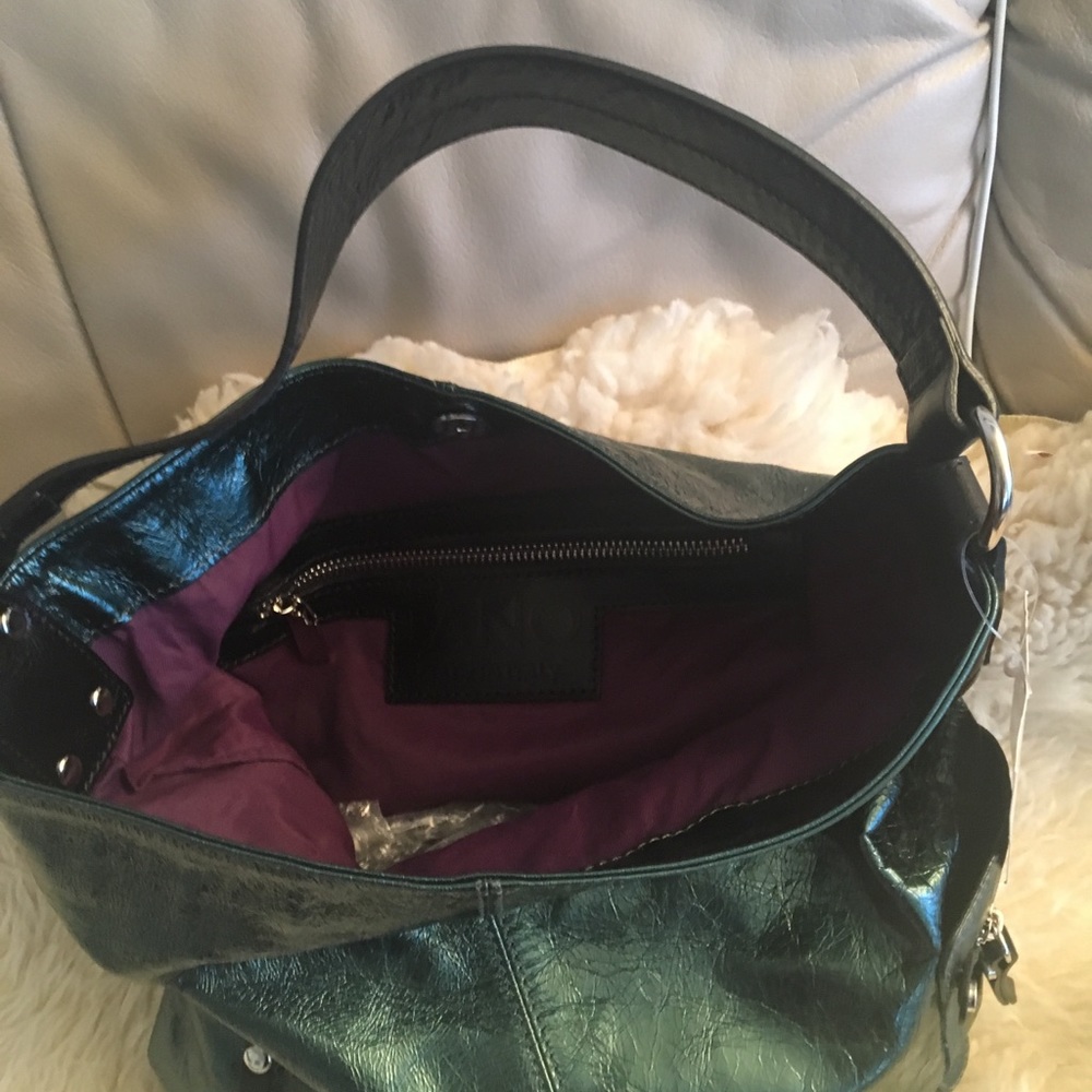 Accessories - Picture 6 of 6